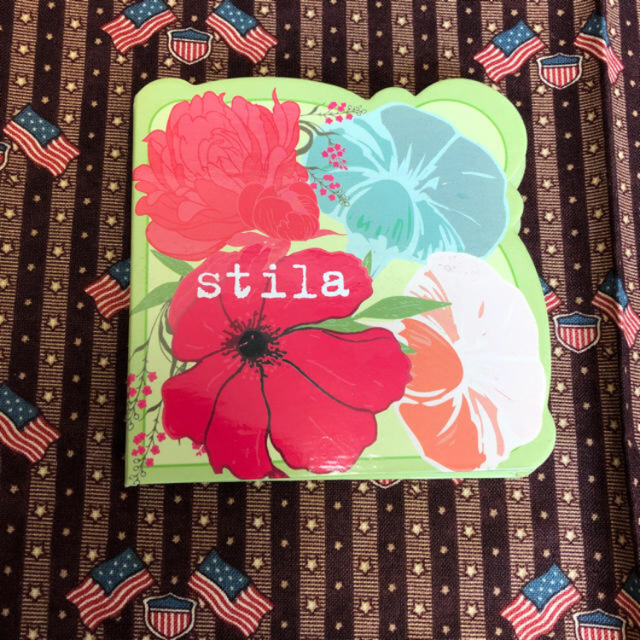 stila(スティラ)のstila アイシャドウ コスメ/美容のベースメイク/化粧品(アイシャドウ)の商品写真
