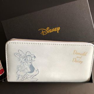 ディズニー(Disney)の新品❗️ディズニー ドナルド&デイジー 型押し ラウンド ウォレット 長財布(財布)