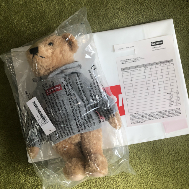 Supreme(シュプリーム)のsupreme  steiff bear シュプリーム  クマ エンタメ/ホビーのおもちゃ/ぬいぐるみ(ぬいぐるみ)の商品写真