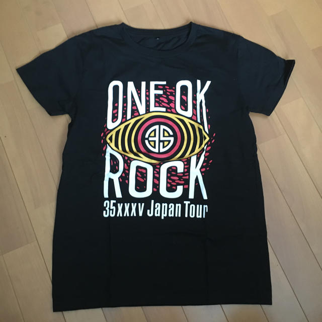 ONE OK ROCK(ワンオクロック)のワンオク ツアーTシャツ レディースのトップス(Tシャツ(半袖/袖なし))の商品写真