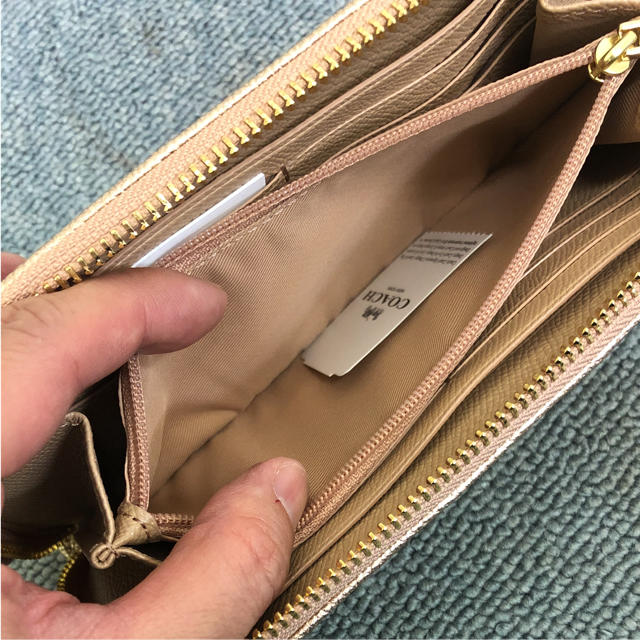 COACH(コーチ)のコーチ 新品 長財布 シグネチャー  ローズゴールド ブラウン系 C0212 レディースのファッション小物(財布)の商品写真