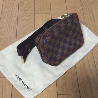 ルイヴィトン(LOUIS VUITTON)の☆美品☆    VUITTON   ジェロニモス   ショルダー    ヴィトン(ウエストポーチ)