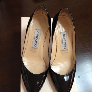 ジミーチュウ(JIMMY CHOO)のジミーチュウ黒パンプス★値下げしました‼(ハイヒール/パンプス)