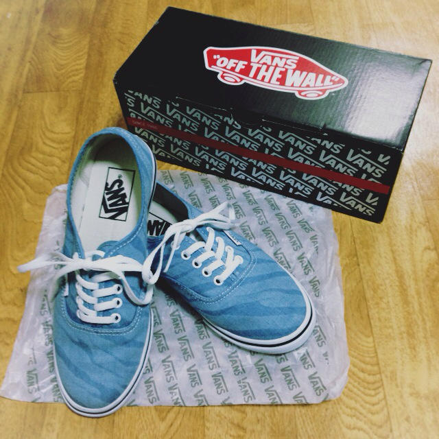 VANS(ヴァンズ)の週末値下げ☆VANS 2013春夏物 レディースの靴/シューズ(スニーカー)の商品写真