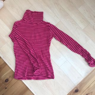 ユニクロ(UNIQLO)のタートルネック キッズ服(Tシャツ/カットソー)