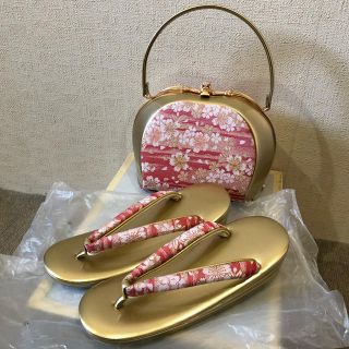 美品 和装バッグ＆草履セット 成人式 結婚式 ゴールド 金 和柄 エナメル(和装小物)