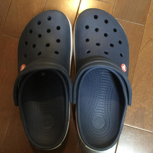 crocs(クロックス)のクロックス メンズ メンズの靴/シューズ(サンダル)の商品写真