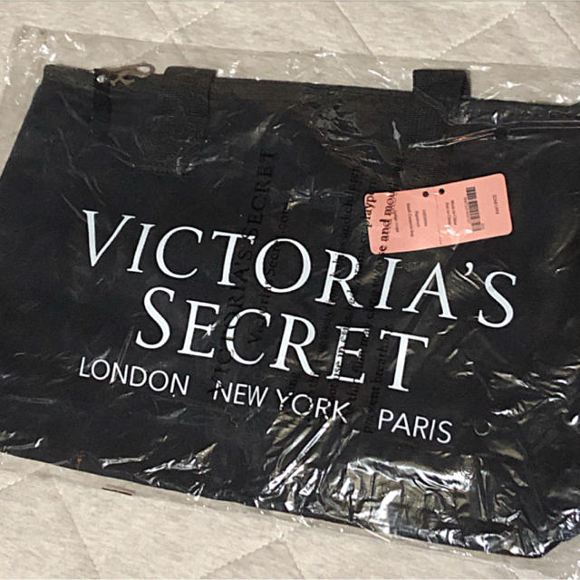 Victoria's Secret(ヴィクトリアズシークレット)の【VICTORIA'S SECRET】新品/トートバッグ レディースのバッグ(トートバッグ)の商品写真