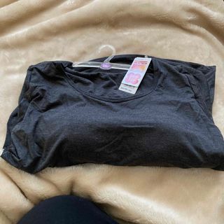 ユニクロ(UNIQLO)の《値引き済み》ヒートテックブラUネックT（八分袖）ダークグレー3XL(アンダーシャツ/防寒インナー)