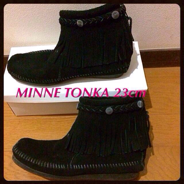 Minnetonka(ミネトンカ)のミネトンカ フリンジブーツ◼︎美品 レディースの靴/シューズ(ブーツ)の商品写真