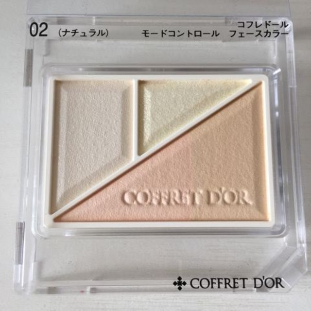 COFFRET D'OR(コフレドール)のブランドファンクラブモードコントロールフェースカラー02 ナチュラル〈おしろい〉 コスメ/美容のベースメイク/化粧品(フェイスカラー)の商品写真