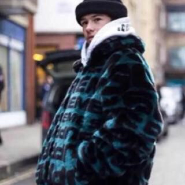 Supreme 18ss Faux Fur Bomber Jacket