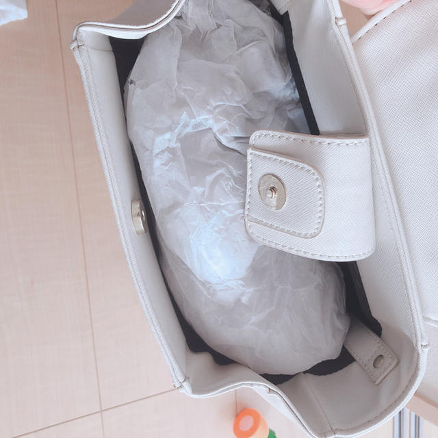 ホワイト ✩ リュックバッグ レディースのバッグ(リュック/バックパック)の商品写真