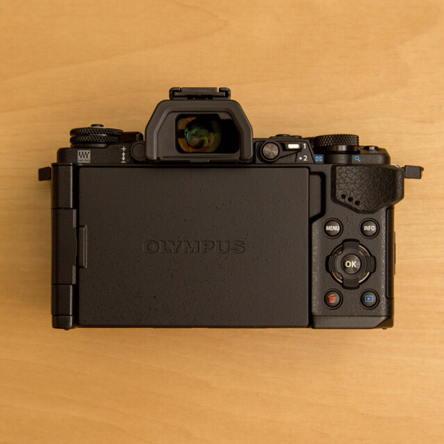 OLYMPUS OM-D E-M5 Mark Ⅱ ボディ 中古 カメラ 当店特別価格 - 通販