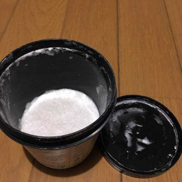 LUSH(ラッシュ)のLUSH 現実頭皮 スカルプトリートメント コスメ/美容のヘアケア/スタイリング(スカルプケア)の商品写真