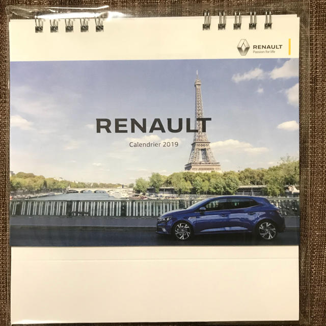 RENAULT(ルノー)の《新品未開封》ルノー  2019カレンダー インテリア/住まい/日用品の文房具(カレンダー/スケジュール)の商品写真