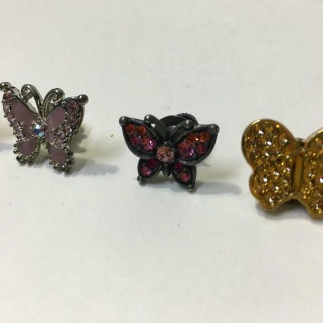 ANNA SUI(アナスイ)のアナスイ ピンバッチ5個セット 未使用非売品 レディースのアクセサリー(ブローチ/コサージュ)の商品写真