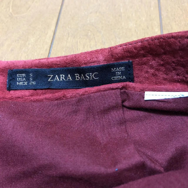 ZARA(ザラ)のZARA スエードスカート レディースのスカート(ミニスカート)の商品写真
