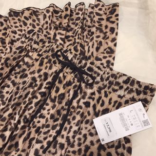 ザラ(ZARA)のZARA レオパード柄スカート 完売品(ひざ丈スカート)