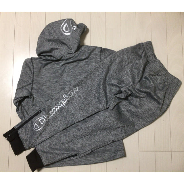 Champion(チャンピオン)の『Champion (チャンピオン)』ジュニア トレーニングウェア ジャージ キッズ/ベビー/マタニティのキッズ服男の子用(90cm~)(その他)の商品写真