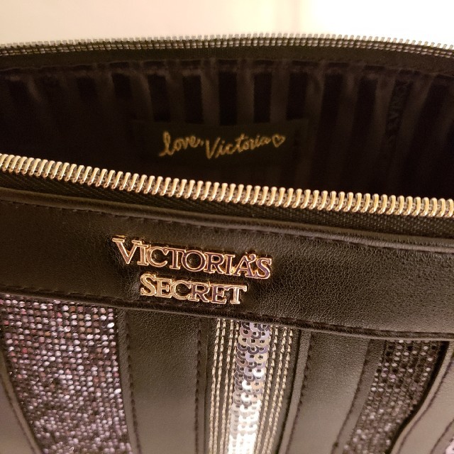 Victoria's Secret(ヴィクトリアズシークレット)のヴィクトリアシークレット☆グリッターメッシュポーチ☆クラッチバッグ☆ブラック新品 レディースのファッション小物(ポーチ)の商品写真
