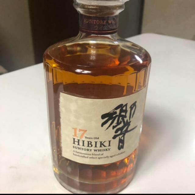 サントリー ウイスキー 響 17年 箱付き 希少 販売休止(終了 サントリー ウイスキー 響 17年 箱付き 希少 販売休止(終了
