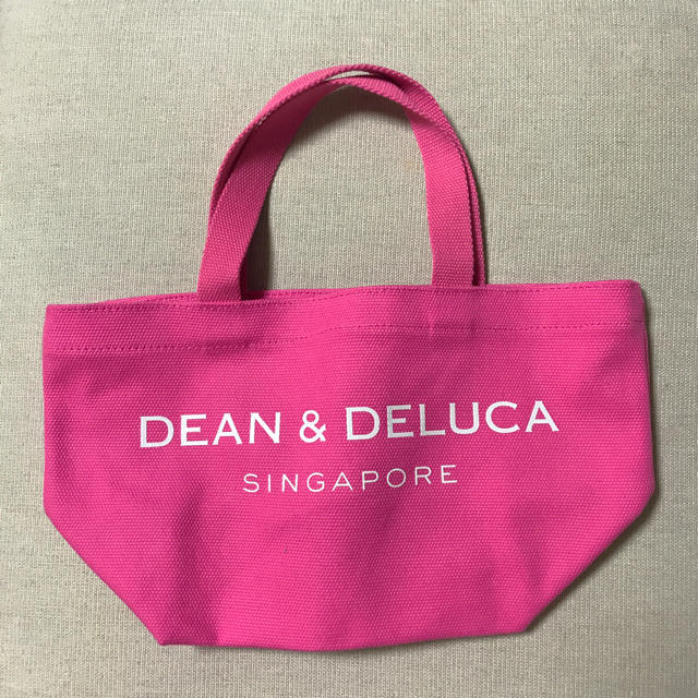 DEAN & DELUCA(ディーンアンドデルーカ)のDEAN & DELUCA シンガポール限定 トートバッグ レディースのバッグ(トートバッグ)の商品写真