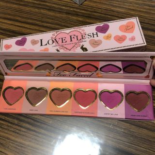 トゥフェイス(Too Faced)のトゥーフェイス チークパレット未使用に近い(チーク)