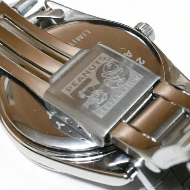 SNOOPY(スヌーピー)の送料無料❤️新品電池交換済 スヌーピー レディースアナログ腕時計 クリアシルバー レディースのファッション小物(腕時計)の商品写真