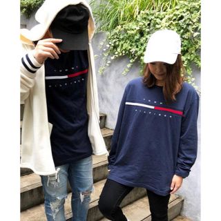 トミーヒルフィガー(TOMMY HILFIGER)のトミーヒルフィガー ロゴ Tシャツ 長袖 Mサイズ ネイビー(Tシャツ/カットソー(七分/長袖))