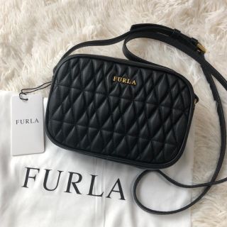 フルラ(Furla)の新品 フルラ  COMETA キルティングレザー ショルダーバッグ  ブラック(ショルダーバッグ)