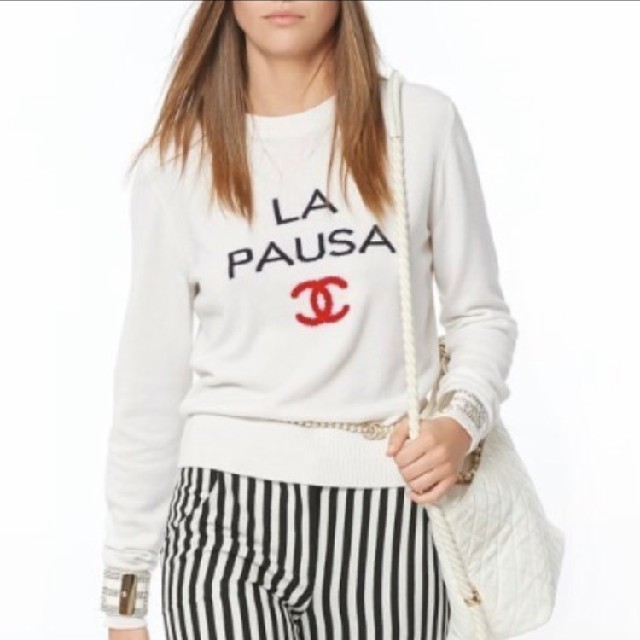 CHANEL(シャネル)のジュン様専用/新品 CHANEL/LA PAUSA 2019 カシミヤ セーター レディースのトップス(ニット/セーター)の商品写真