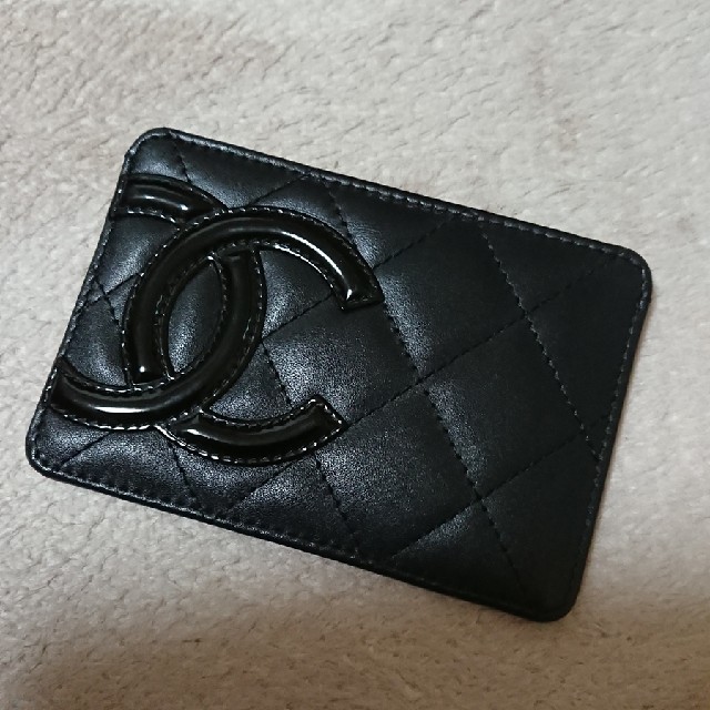 CHANEL(シャネル)の《 正規品 》CHANEL カンボンライン   ♡パスケース♡ レディースのファッション小物(名刺入れ/定期入れ)の商品写真