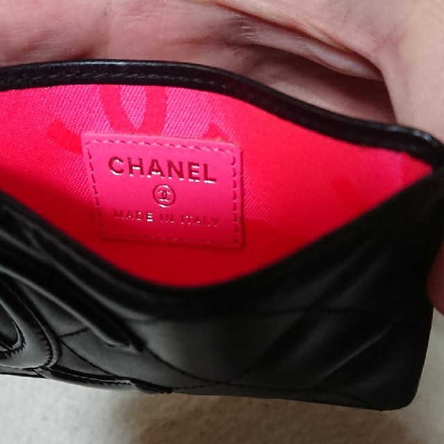 CHANEL(シャネル)の《 正規品 》CHANEL カンボンライン   ♡パスケース♡ レディースのファッション小物(名刺入れ/定期入れ)の商品写真