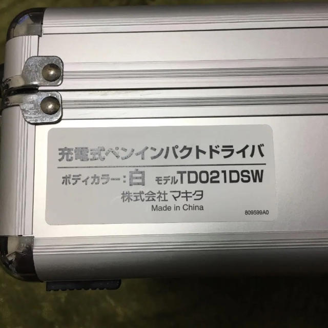 Makita(マキタ)の【マリオ様専用】マキタ充電式ペンインパクトドライバ7.2白 TD021DSW スポーツ/アウトドアの自転車(工具/メンテナンス)の商品写真