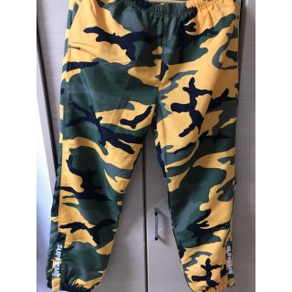 シュプリーム(Supreme)のsupreme warm up pants  イエローカモ(ワークパンツ/カーゴパンツ)