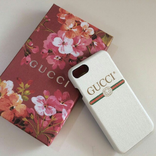 Gucci - Gucci　iPhoneケース　7/8　ホワイトの通販 by ニコ's shop｜グッチならラクマ