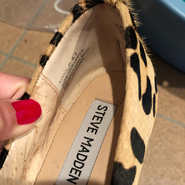 Steve Madden(スティーブマデン)のスティーブマデン ヒョウ柄 ぺたんこ ハラコ レディースの靴/シューズ(バレエシューズ)の商品写真