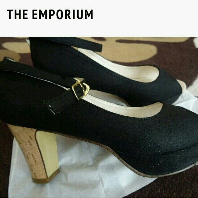 THE EMPORIUM(ジエンポリアム)のTHE EMPORIUM　パンプス レディースの靴/シューズ(ハイヒール/パンプス)の商品写真