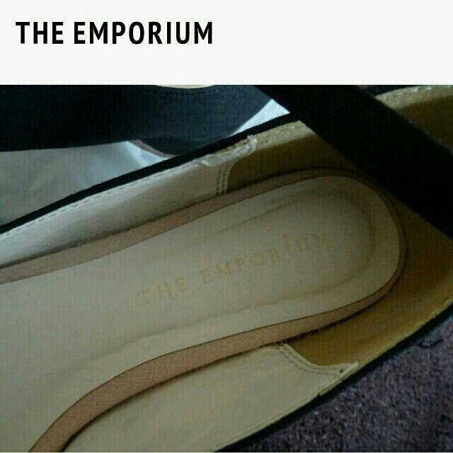 THE EMPORIUM(ジエンポリアム)のTHE EMPORIUM　パンプス レディースの靴/シューズ(ハイヒール/パンプス)の商品写真