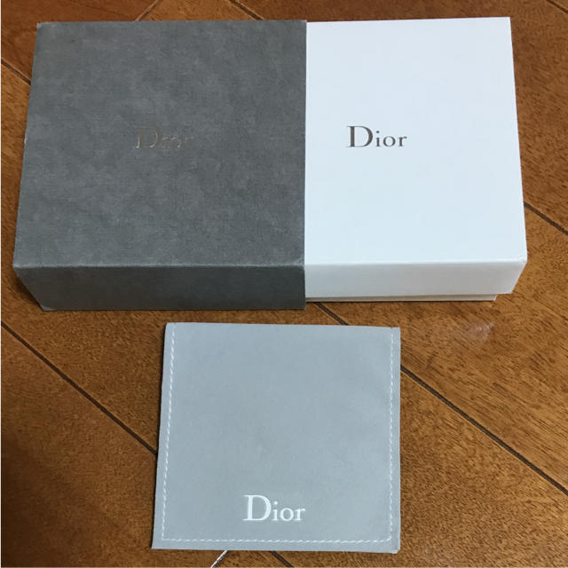 Dior ハート ネックレス