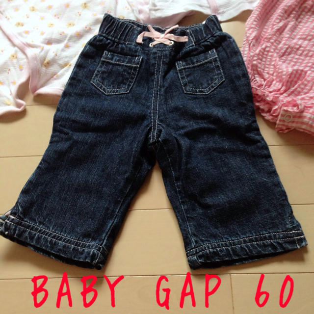 GAP(ギャップ)のbaby gap 60cm ジーンズ キッズ/ベビー/マタニティのキッズ/ベビー/マタニティ その他(その他)の商品写真