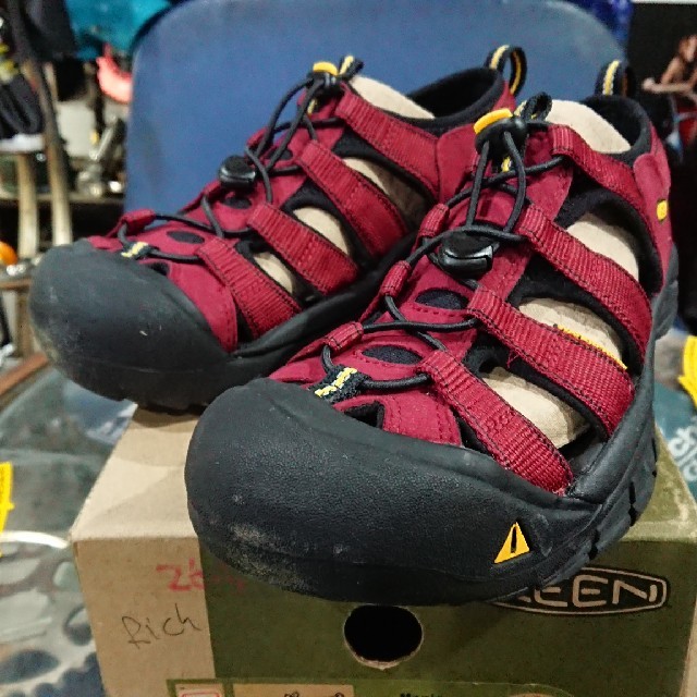 KEEN(キーン)のKEEN"NEWPORT H2" メンズの靴/シューズ(サンダル)の商品写真