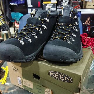 キーン(KEEN)のKEEN"CORTINA mid"ブラック(スニーカー)