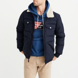 アバクロンビーアンドフィッチ(Abercrombie&Fitch)の【正規品】アバクロ A&F シェルパカラー ダウンジャケット ネイビー S(ダウンジャケット)