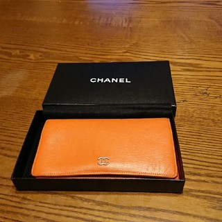 シャネル(CHANEL)のCHANEL 長財布 オレンジ(長財布)