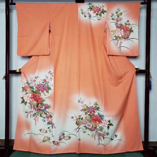 ★美品★未使用 袷着物の通販 by アンティーク着物てまり Kimono_temari|ラクマ 付け下げ訪問着 花車 正絹 定番安い