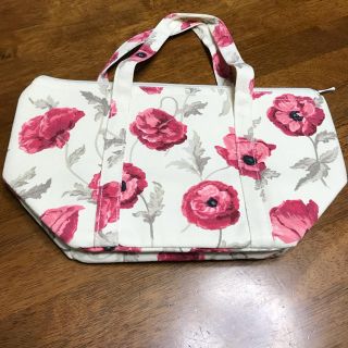 ローラアシュレイ(LAURA ASHLEY)の保温保冷ランチバック(弁当用品)