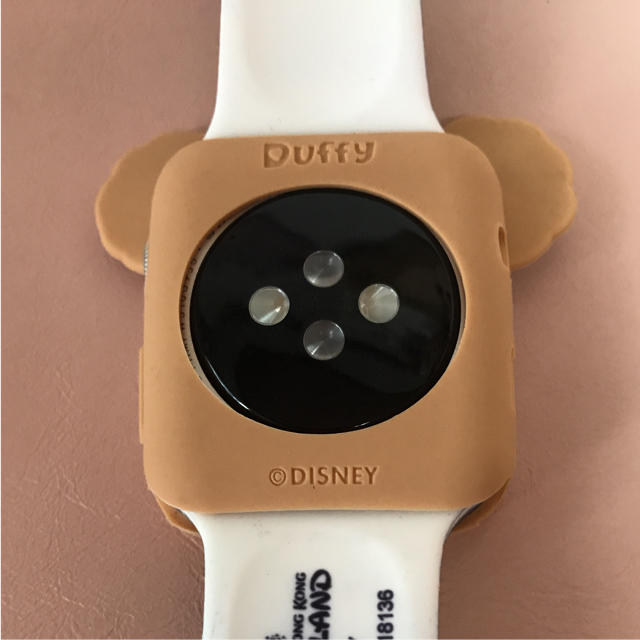 Disney(ディズニー)のSmile様 専用  Duffy Apple Watch 42mm Case スマホ/家電/カメラのスマホ/家電/カメラ その他(その他)の商品写真