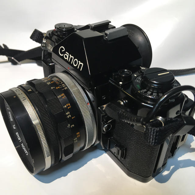 Canon(キヤノン)のるーつさま専用！ CANON A-1 修理業者様で整備品 オマケレンズ二本付き スマホ/家電/カメラのカメラ(フィルムカメラ)の商品写真